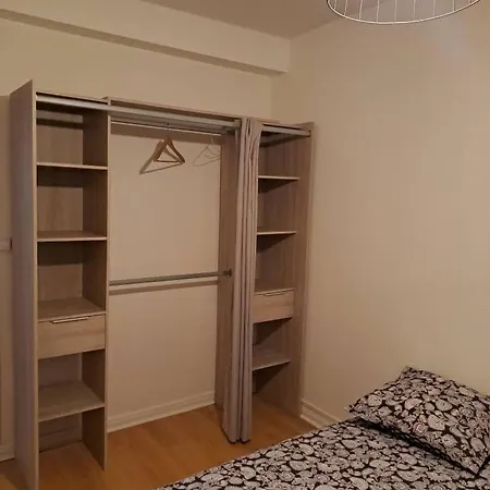 3 Apartment *